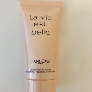 Lancome La Vie Est Belle , Fragrance Body lotion 50 ml / 1.6 oz
